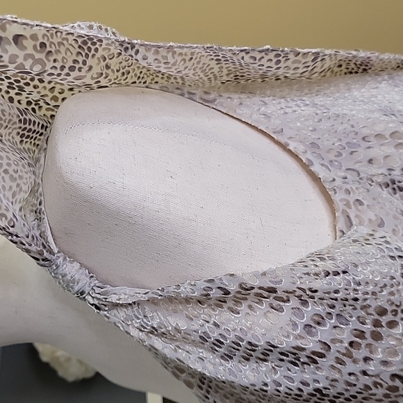 WHBM  Beige Tan Tiered One Shoulder Top - Picture 7 of 8